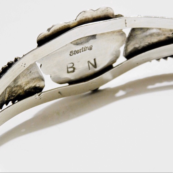 🎉 Vintage NAVAJO MultiStone Sterling Silver Cuff - Picture 7 of 8